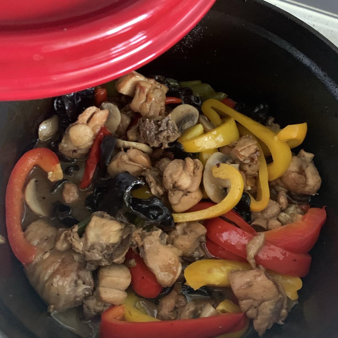 铸铁锅-改良版的上瘾黄焖鸡