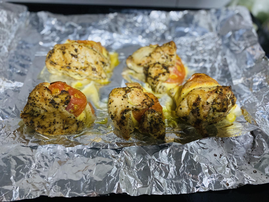 【减脂增肌】菠菜奶酪酿馅烤鸡胸 Spinach&cheese stuffed chicken breast