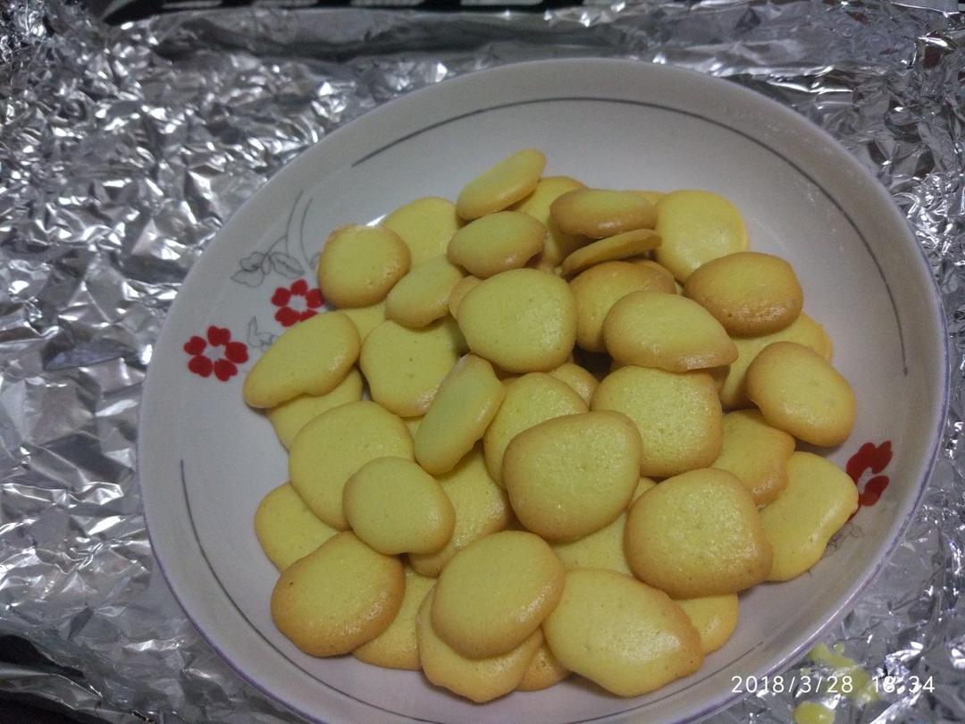 简便的鸡蛋饼干，特别适合小孩子吃