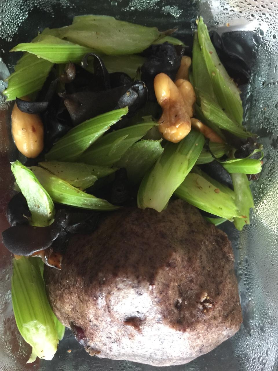 西芹腰果