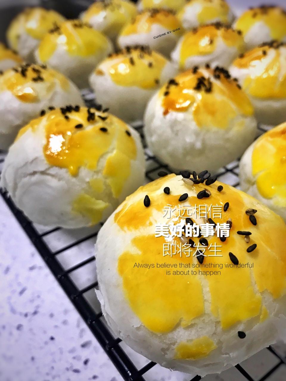 蛋黄酥