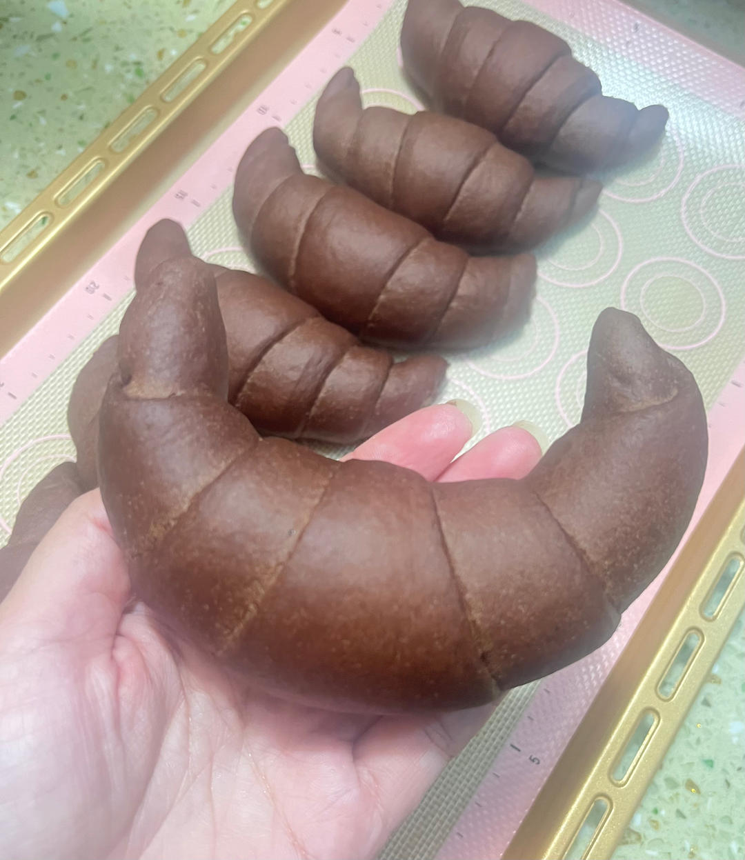 巧克力牛角面包