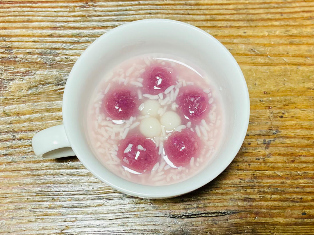 双色酒酿圆子的做法