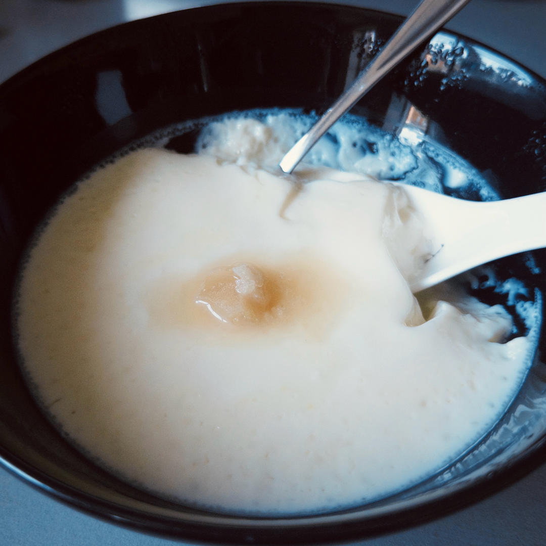 嫩滑牛奶炖蛋