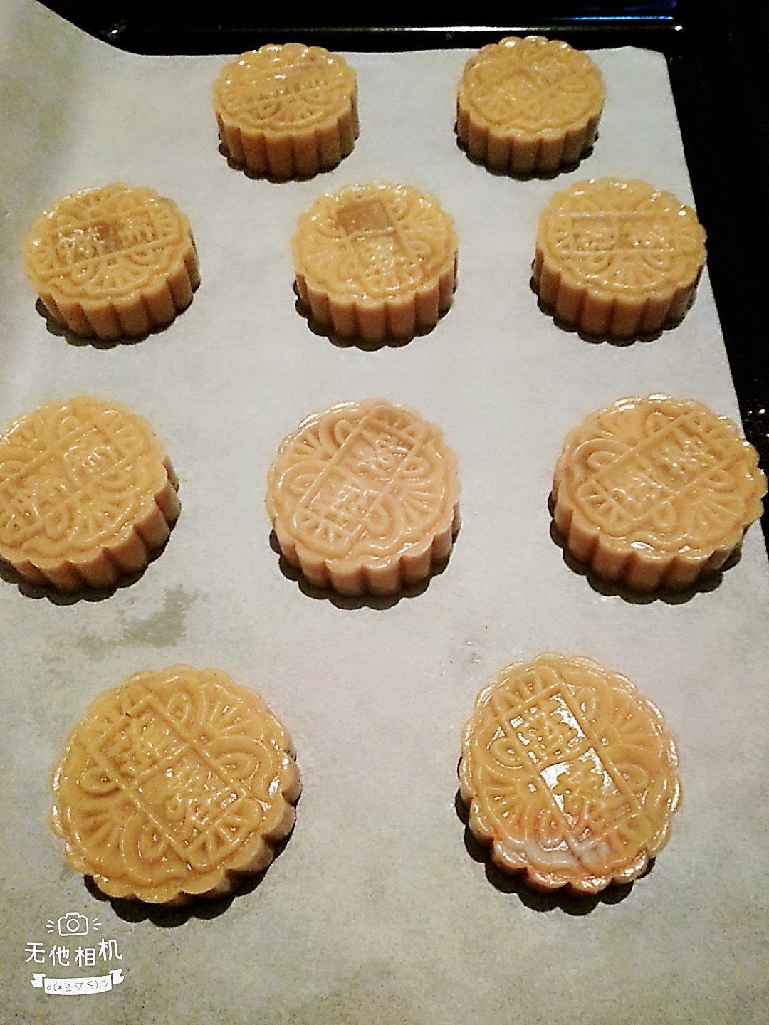 广式月饼—蛋黄莲蓉月饼