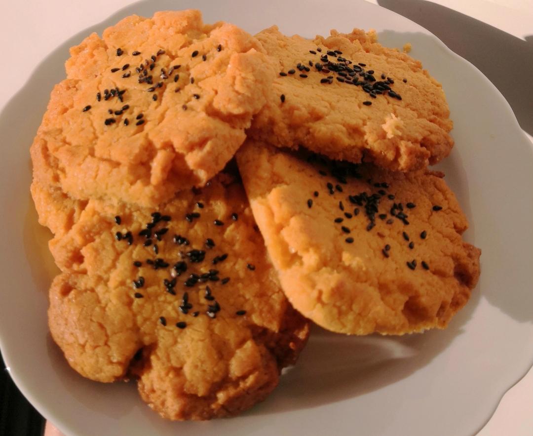 轻轻一按就碎掉的原味桃酥（不输猪油版）