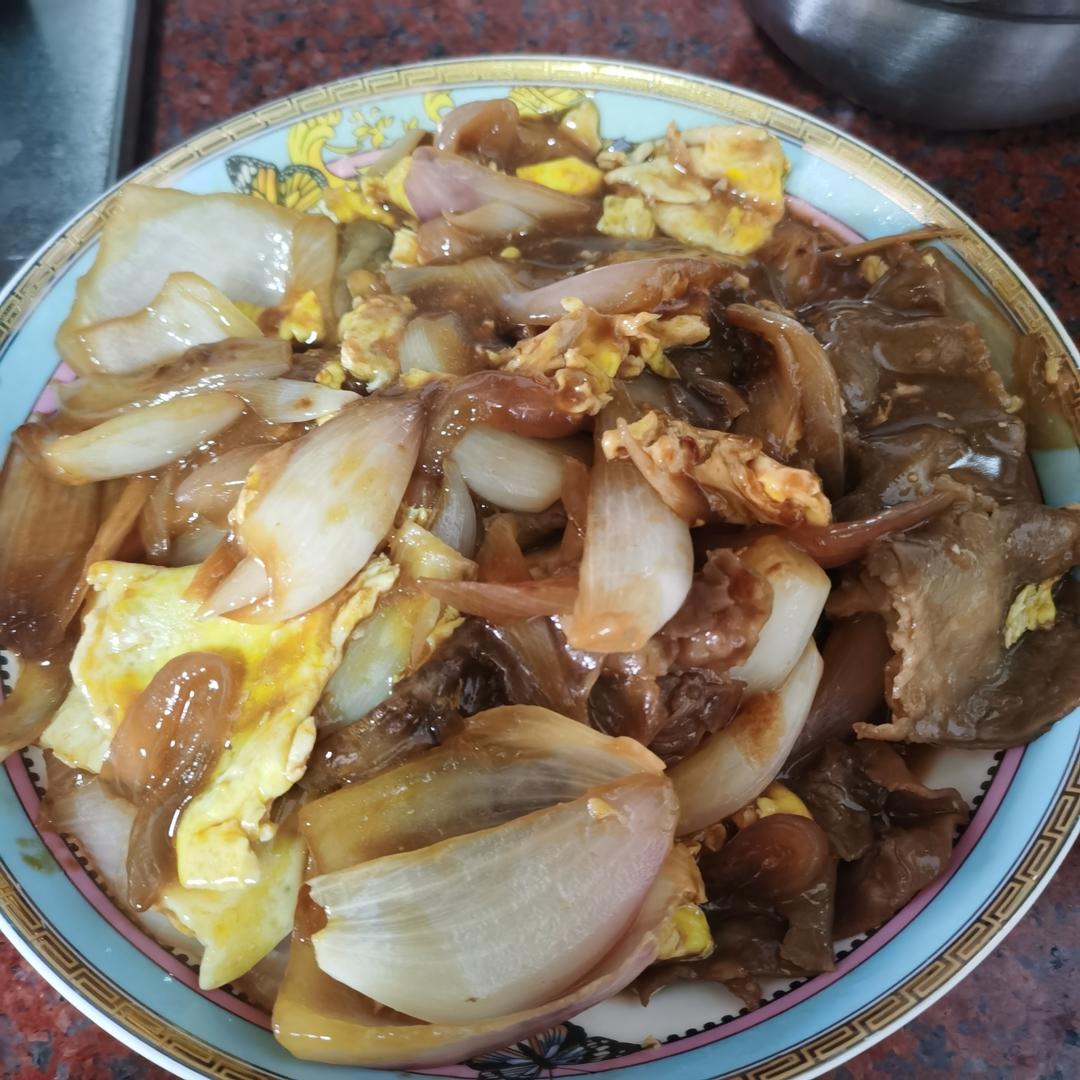 降压防癌的好食材  洋葱炒鸡蛋