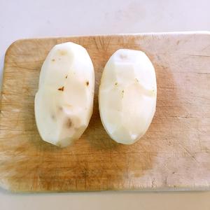 炸土豆片(小时候的记忆）的做法 步骤1