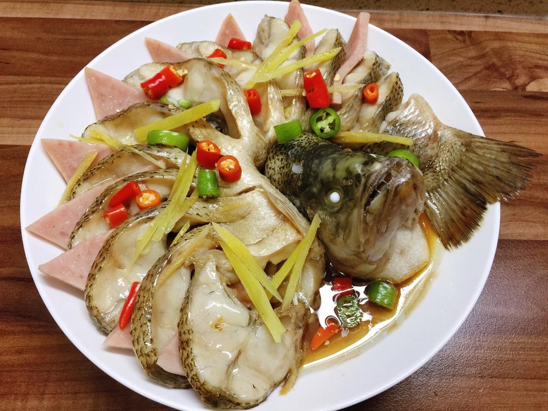 清蒸鲈鱼