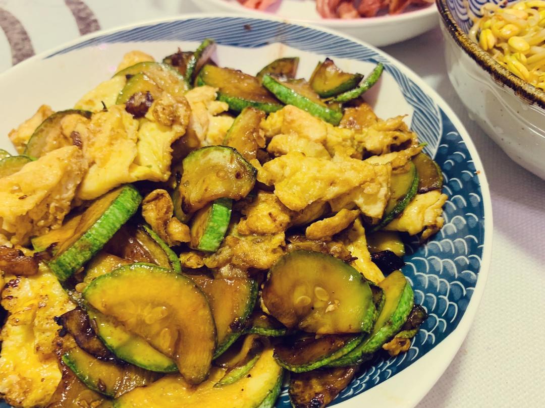 西葫芦炒蛋