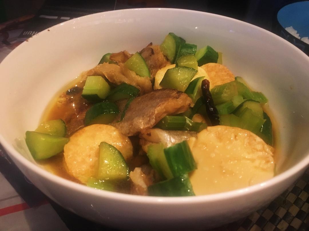 黄鱼炖豆腐