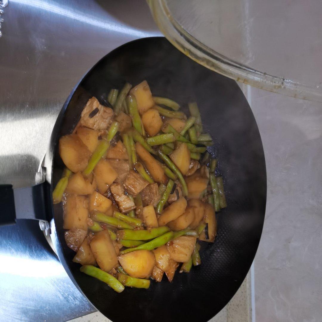 土豆炖豆角