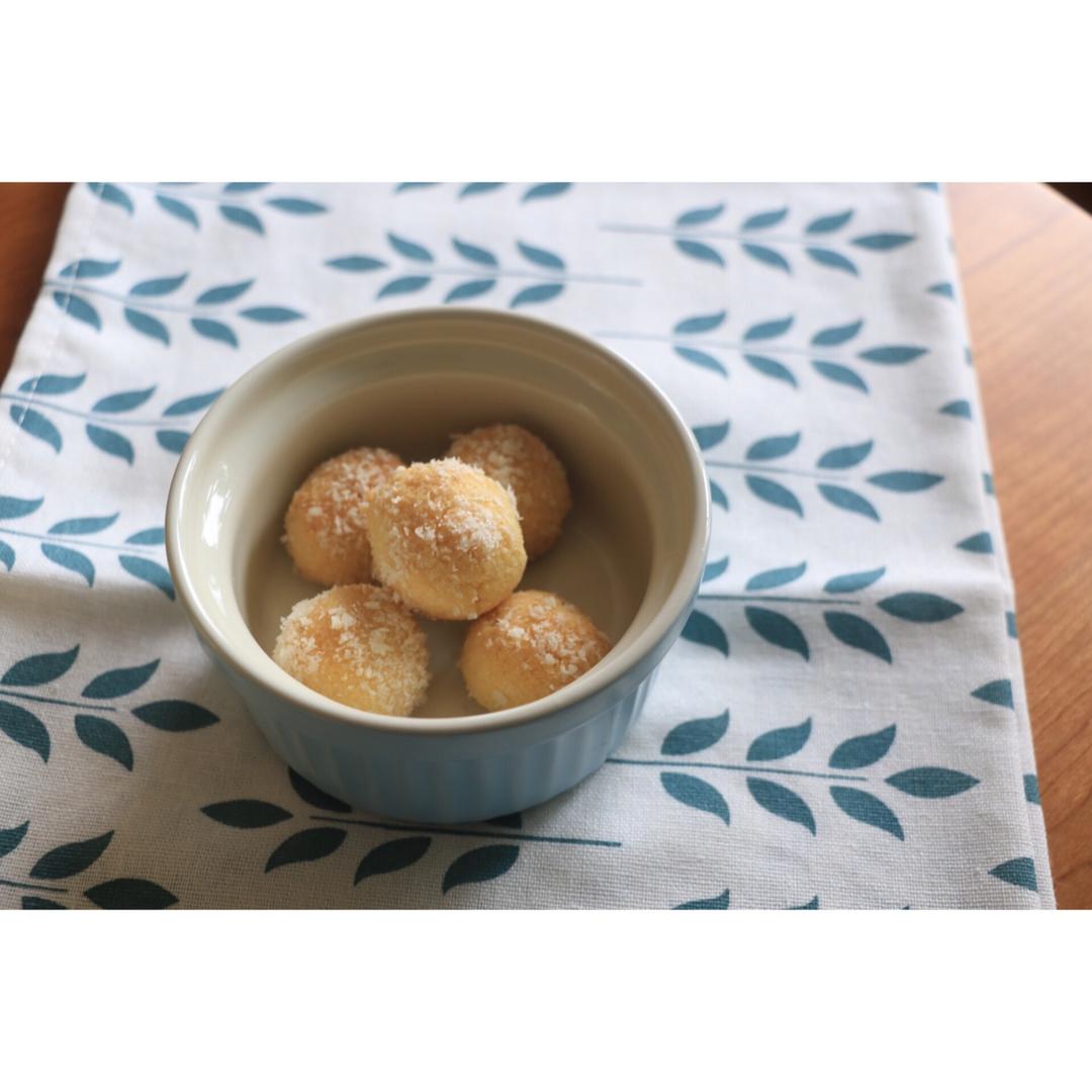 【视频】椰蓉小酥球（消耗蛋黄）童年美食