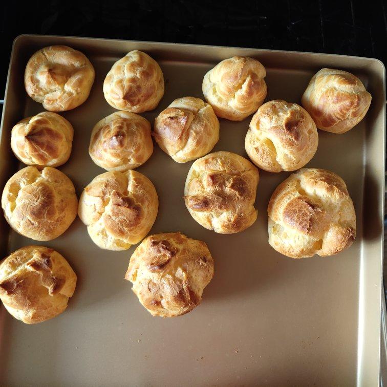 酥皮泡芙（卡仕达酱）