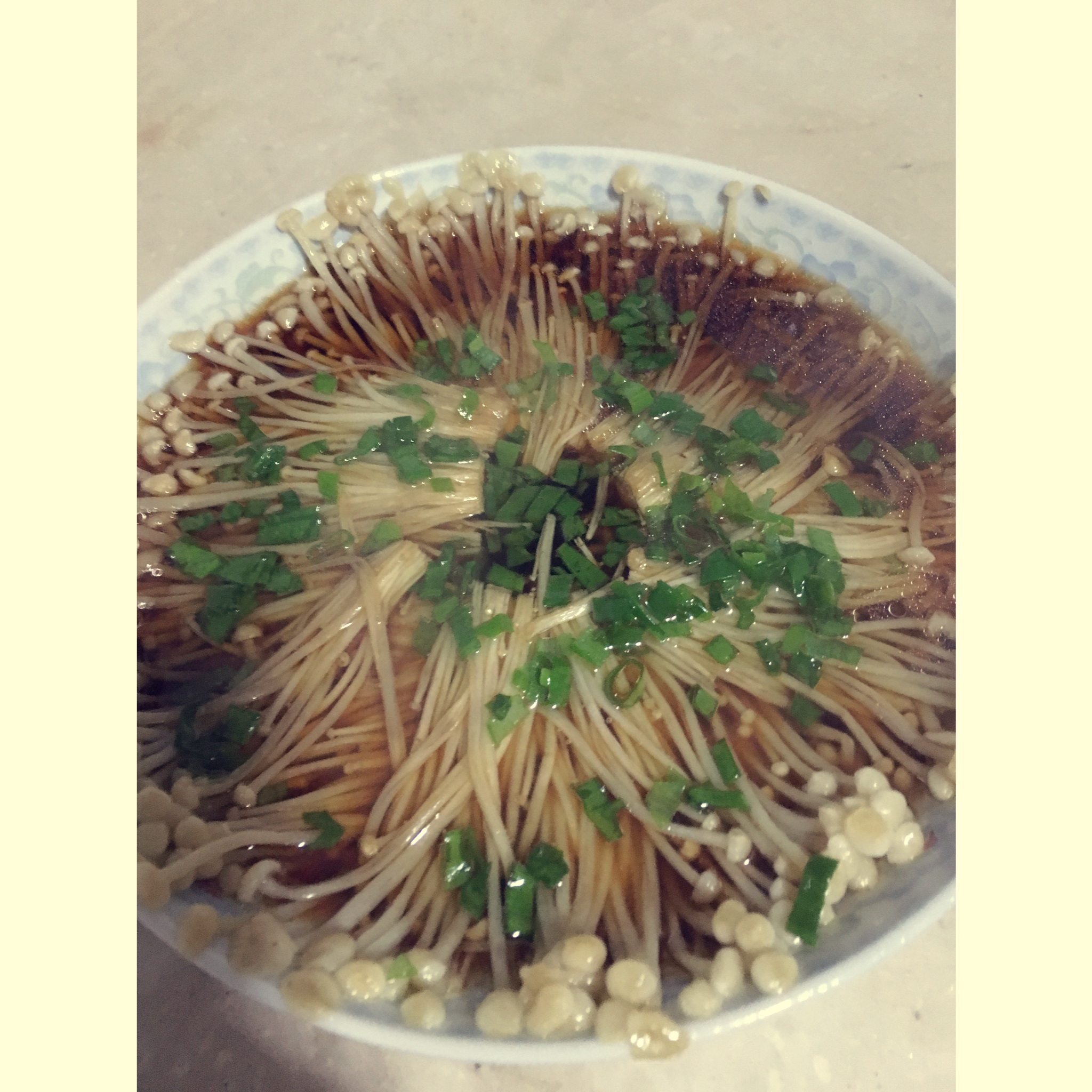 油泼金针菇