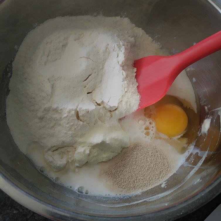 纯奶手撕吐司的做法 步骤1