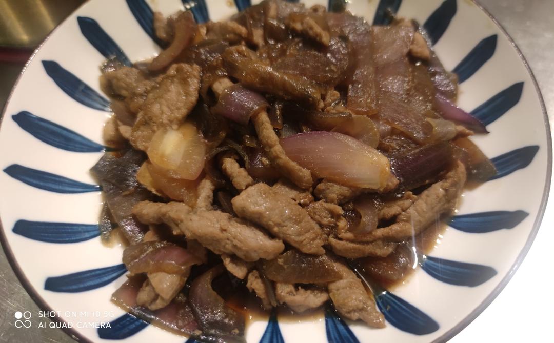 洋葱炒牛肉