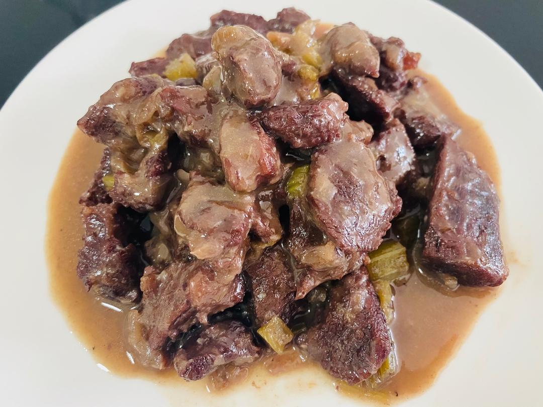 红酒炖牛肉