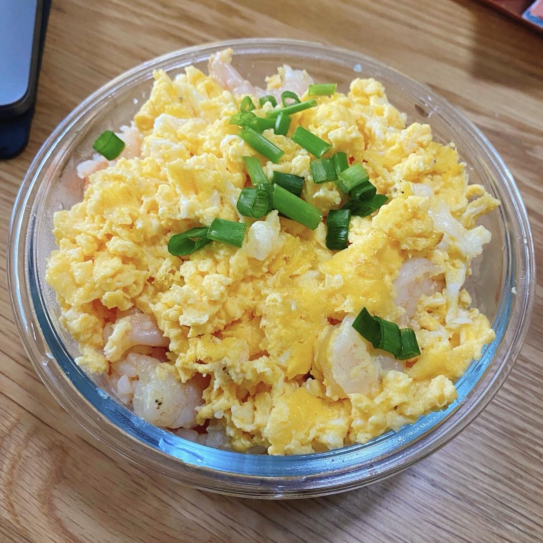 虾仁滑蛋盖番茄饭【丼】