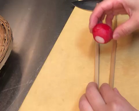 糖渍樱桃萝卜（详细步骤视频食谱更直观）的做法 步骤2