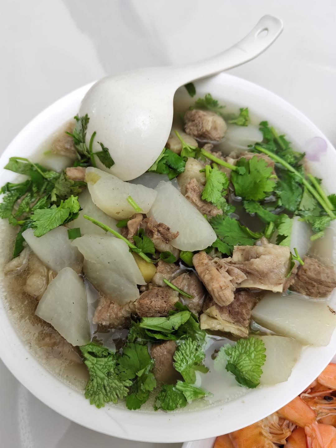 冬日限定——清炖萝卜牛腩（照例附蘸料）