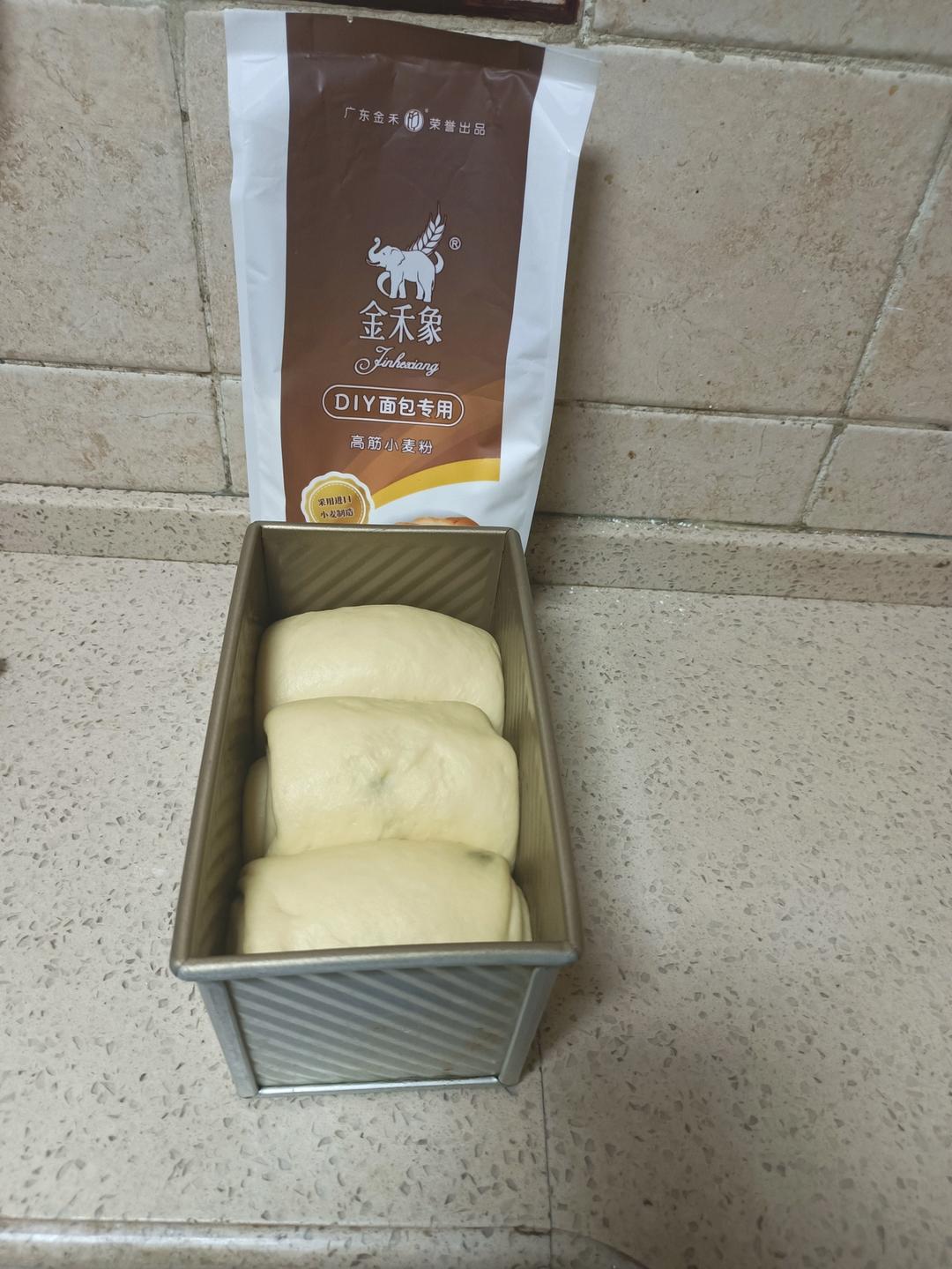 吐司，奶香手撕面包，超级香浓