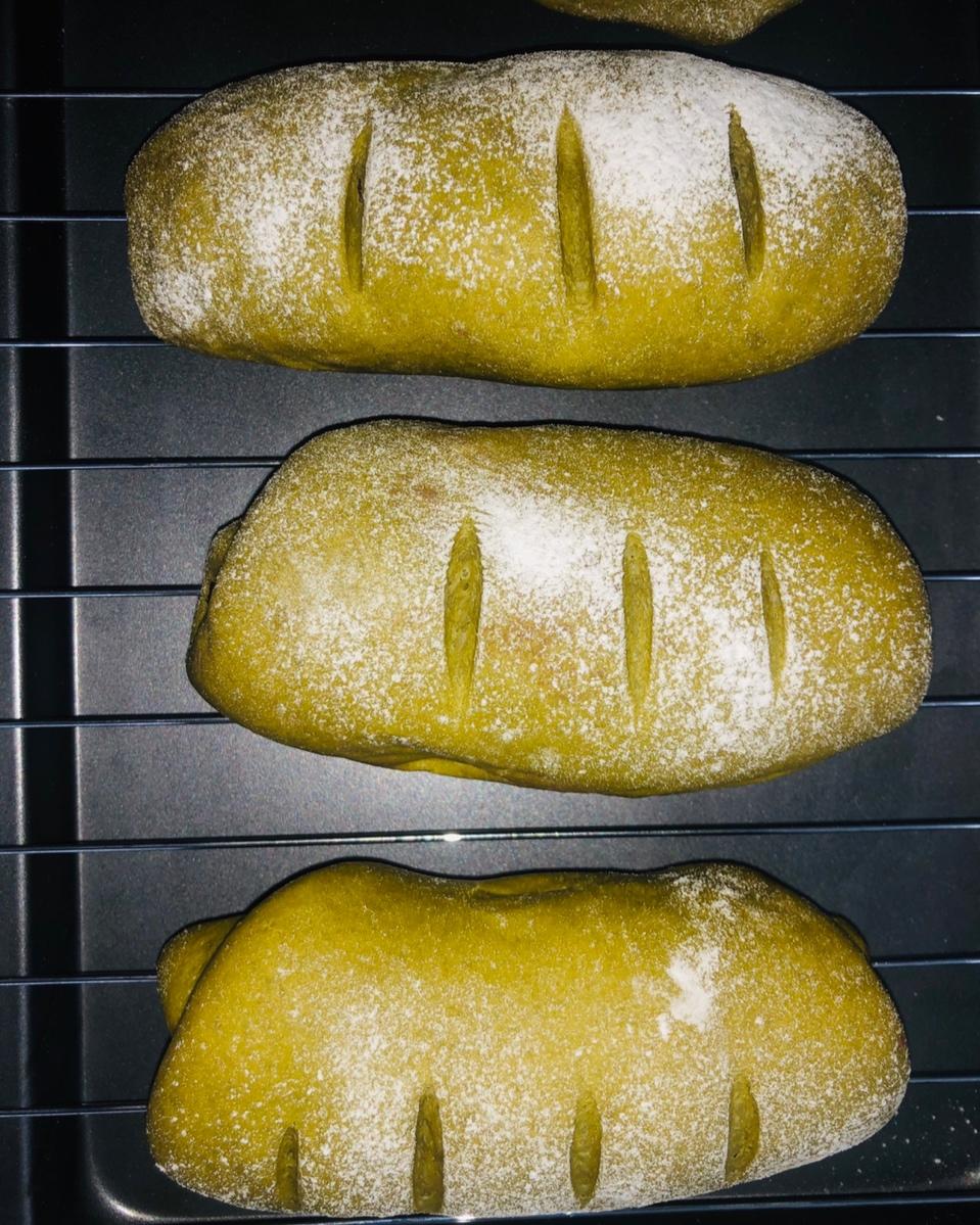 内心柔软的蔓越莓芝士软欧包