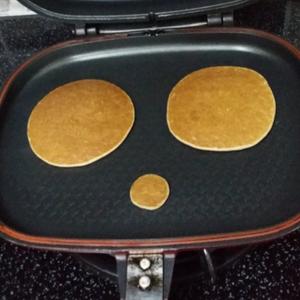 无面粉无油无糖健康Pancake的做法 步骤4