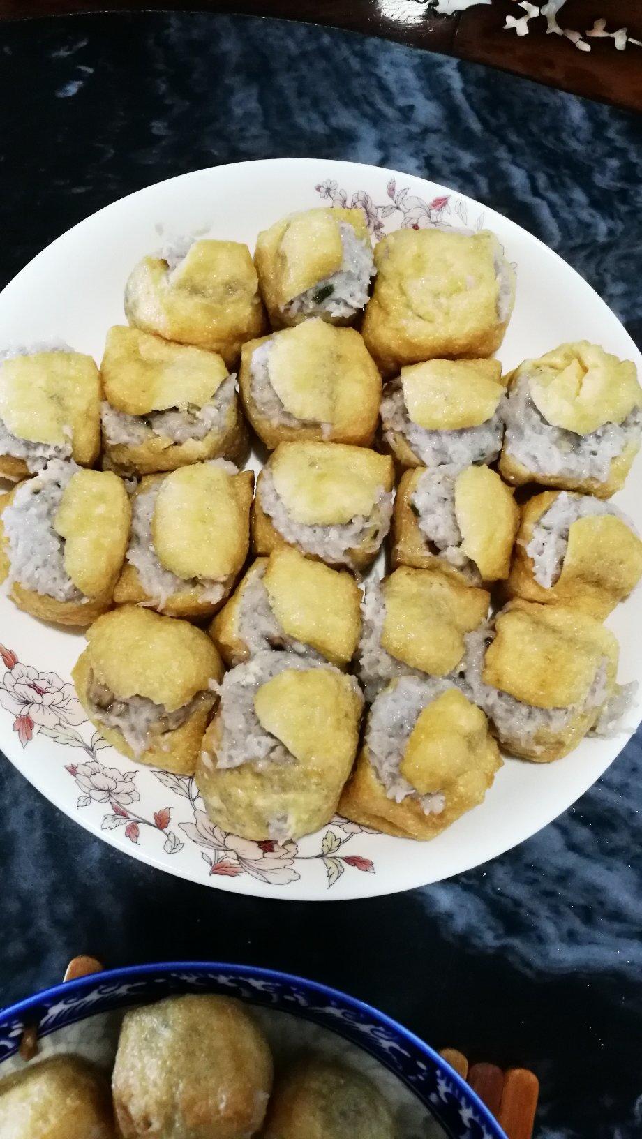 hjh慧做的南雄芋头酿油豆腐