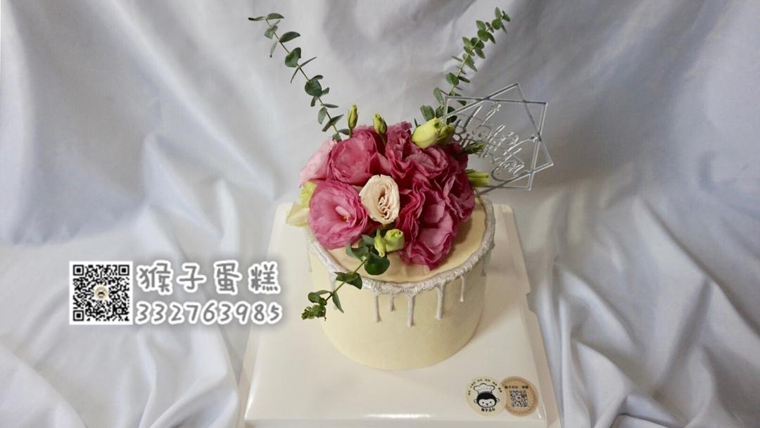洋桔梗鲜花蛋糕（包含戚风蛋糕、巧克力淋边的小窍门）