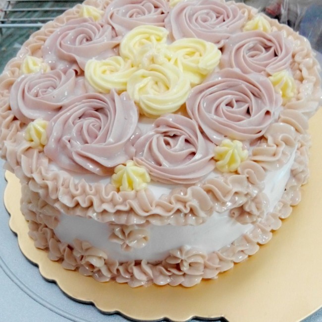 纪太太做的奶油霜裱花蛋糕