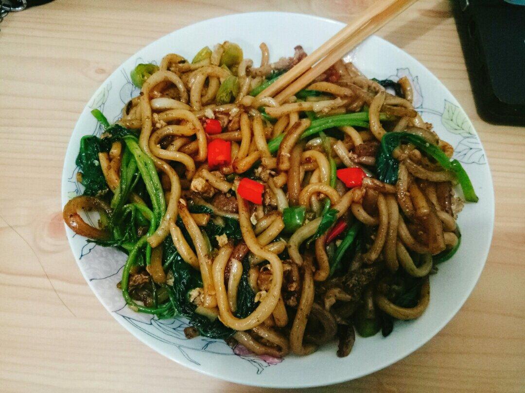 好吃哭的「鸡蛋炒乌冬面」