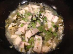 雪菜汆鲷鱼片的做法 步骤4