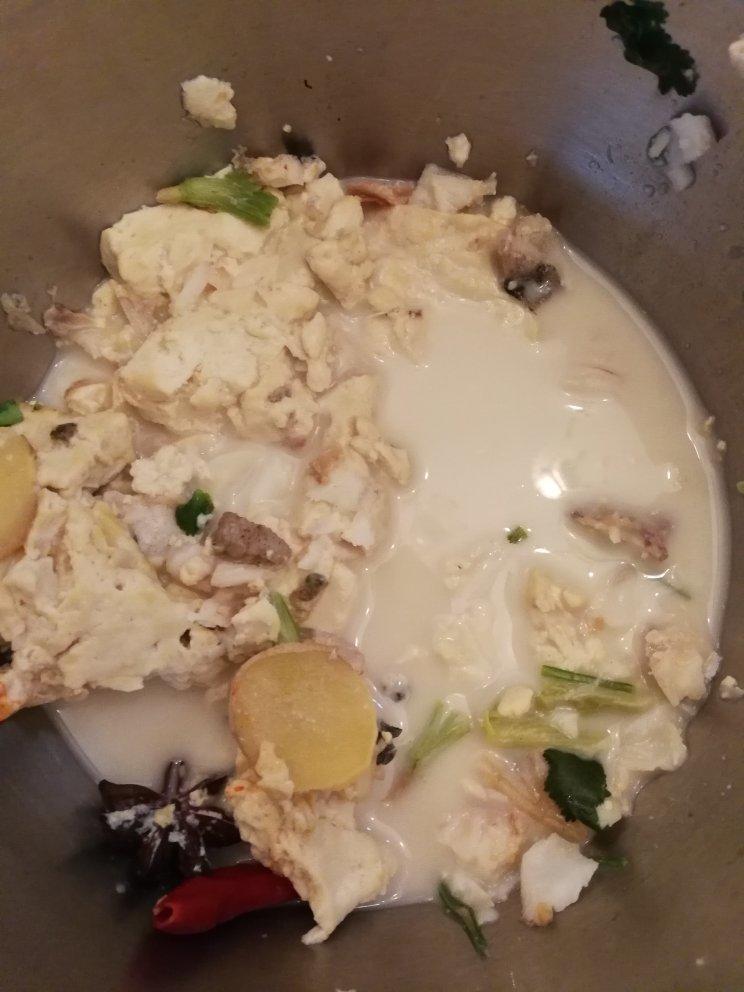 东北鳕鱼炖豆腐 明太鱼