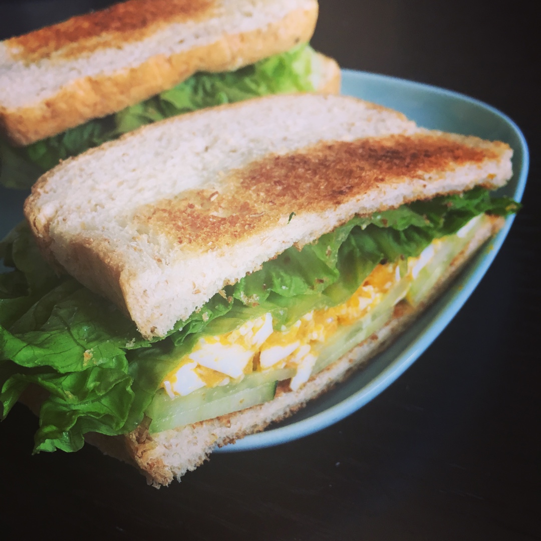 辣舞碧做的《深夜食堂》鸡蛋三明治