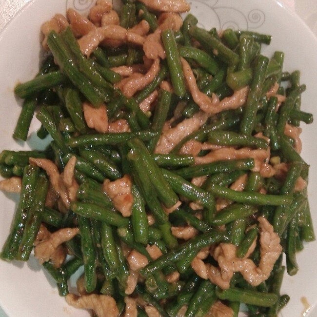 豆角炒肉