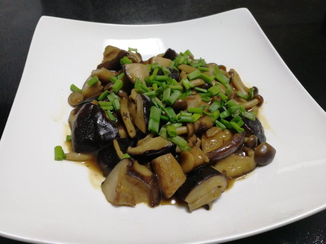 蚝油炒双菇
