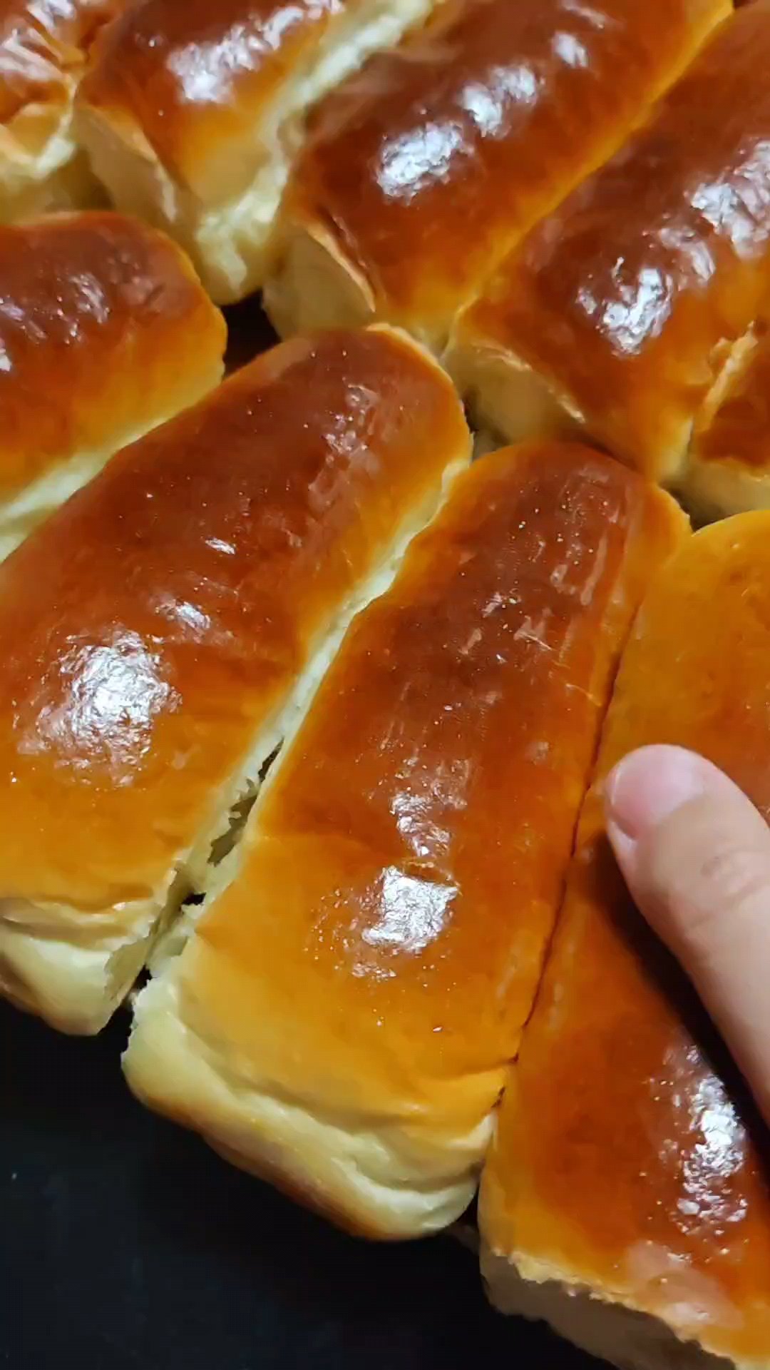 老奶油面包（咸奶油老式）面包机揉面 轻松出手套膜的做法 步骤7
