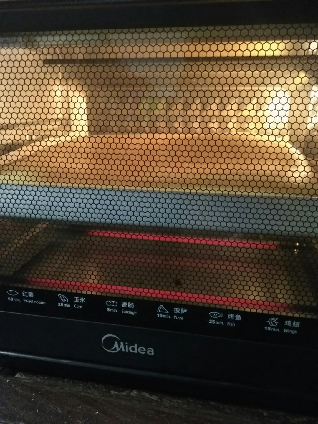 《Tinrry下午茶》教你做基础原味蛋糕卷