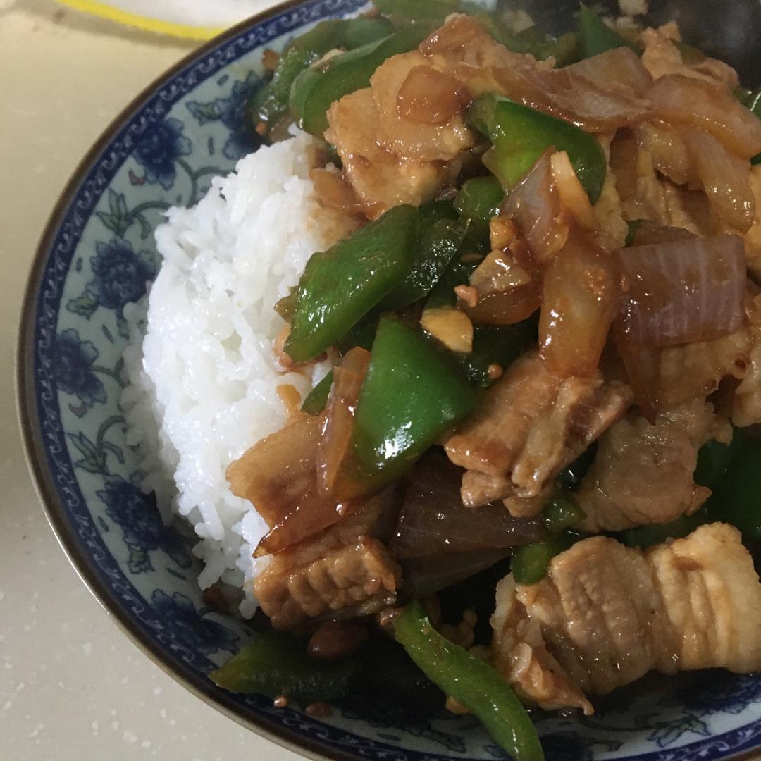 🐷青椒五花肉🐷