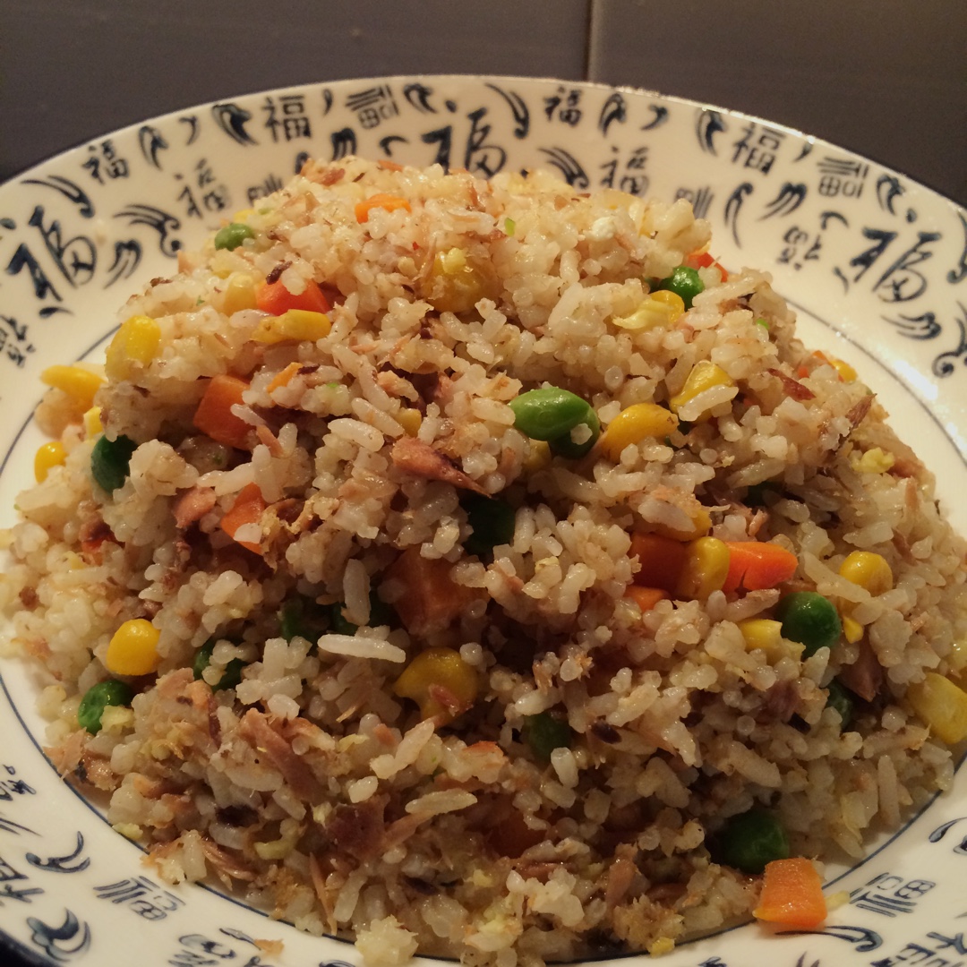金枪鱼炒饭