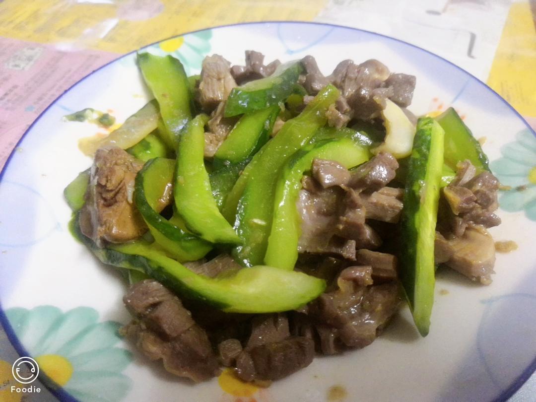 青瓜炒鸡杂