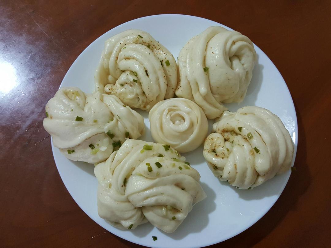 葱油花卷 Steamed Roll