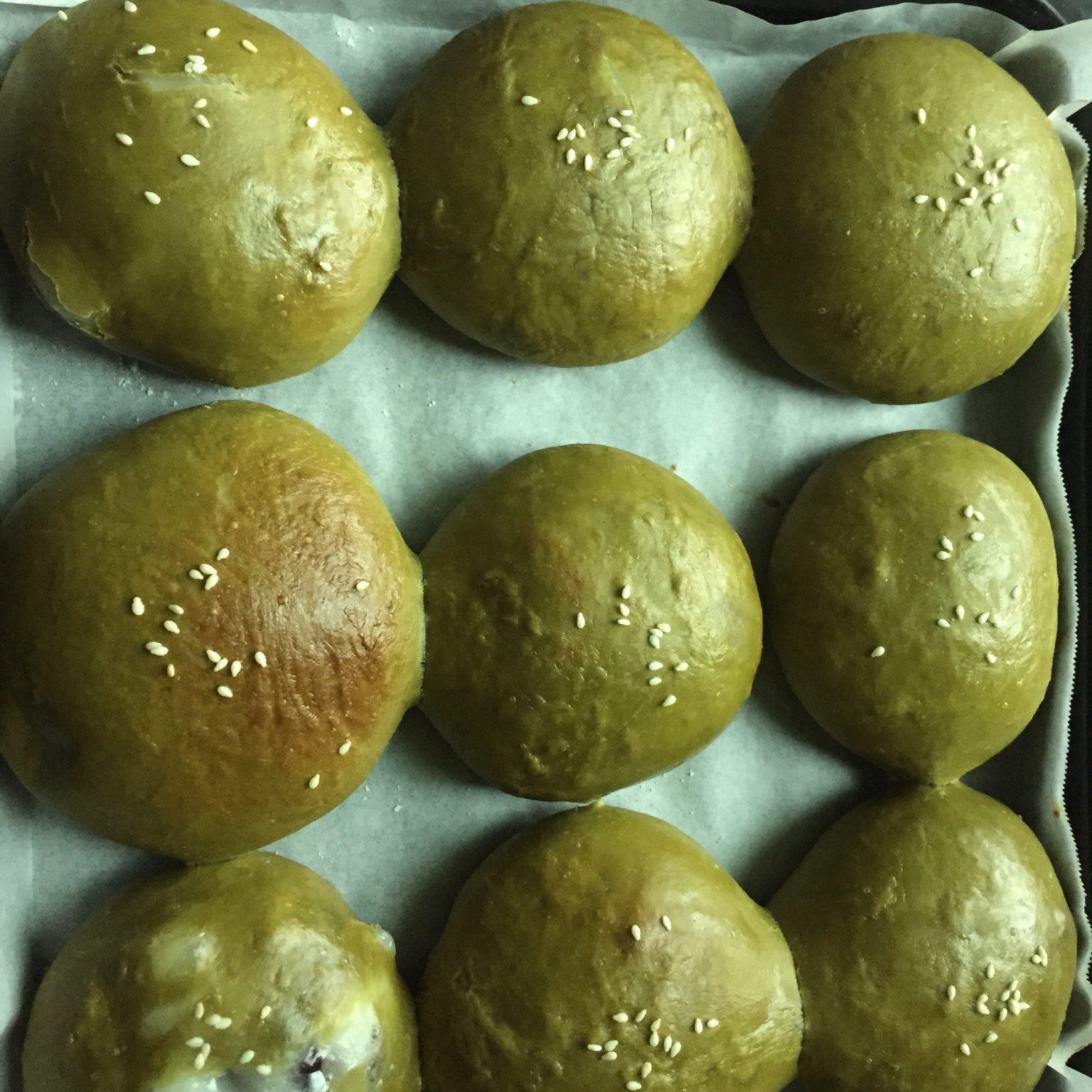 抹茶红豆麻薯面包