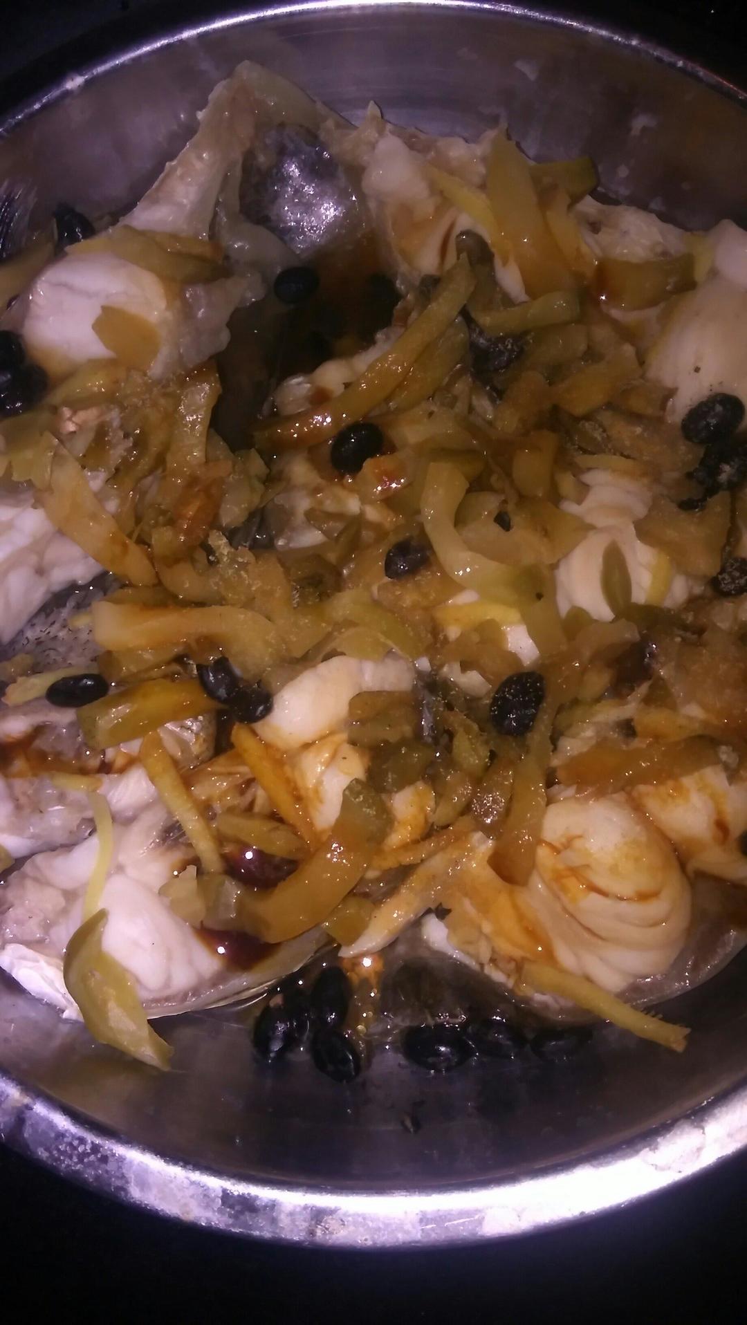 榨菜蒸鱼腩的做法