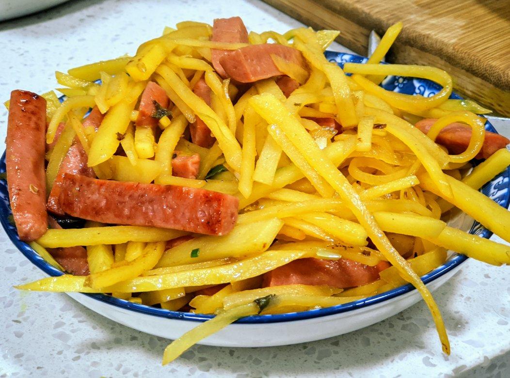 土豆丝炒火腿肠