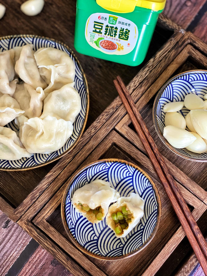 酱香口味猪肉蒜苔馅饺子🥟
