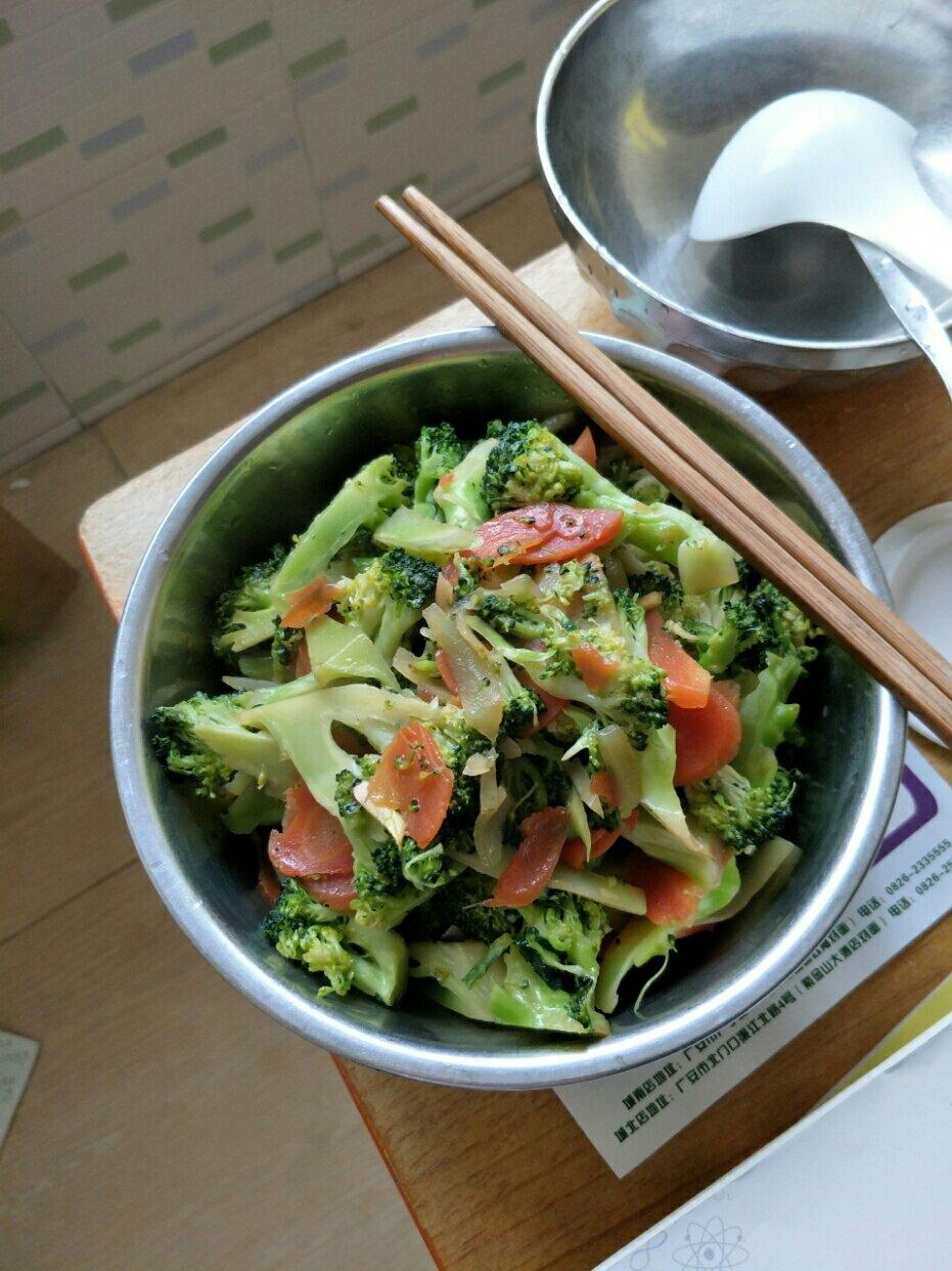 清炒胡萝卜西兰花