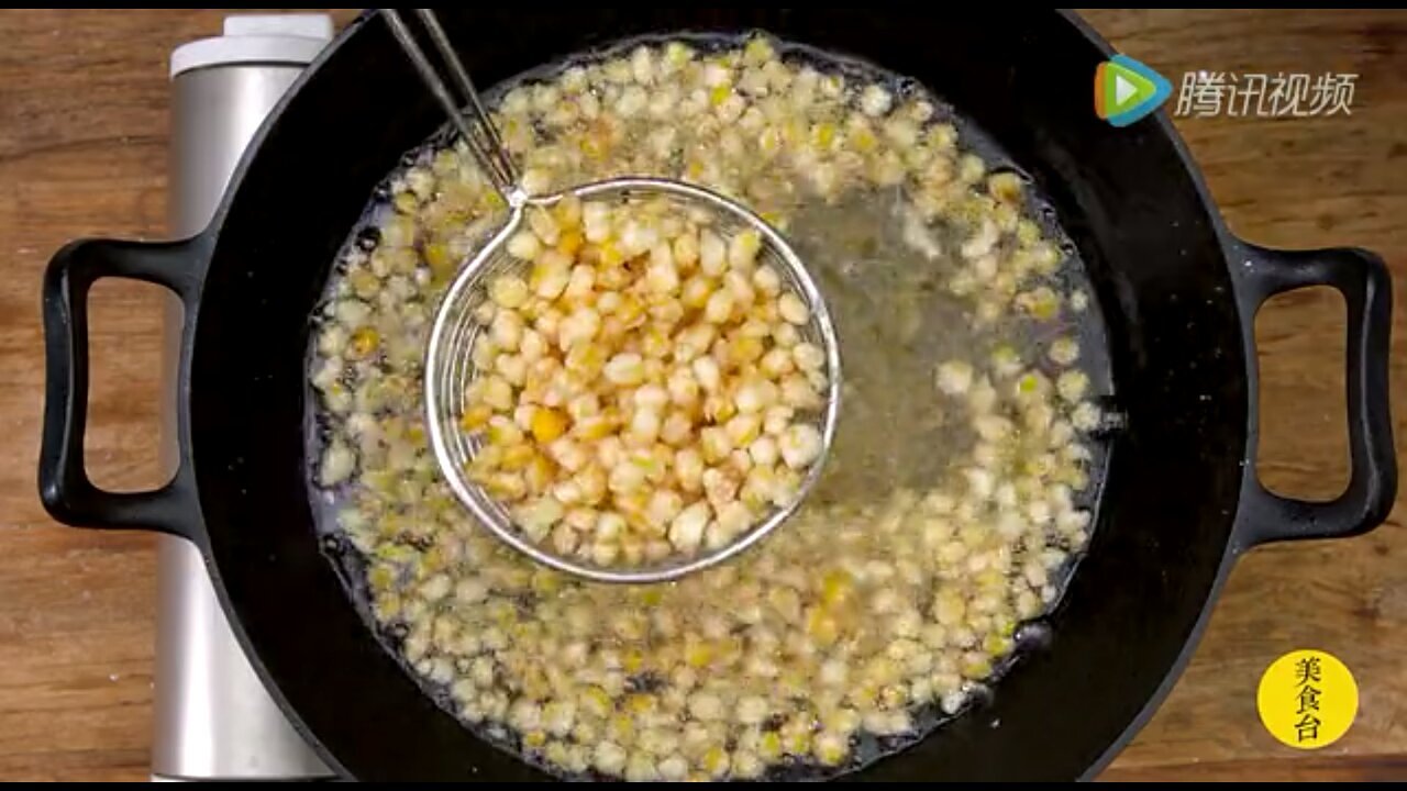 金沙玉米（咸蛋黄玉米粒）的做法 步骤6