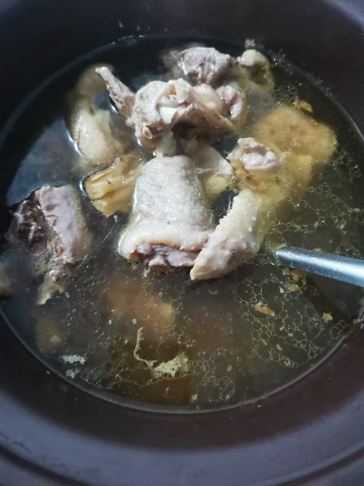 滋补养生鸡汤田七之海马